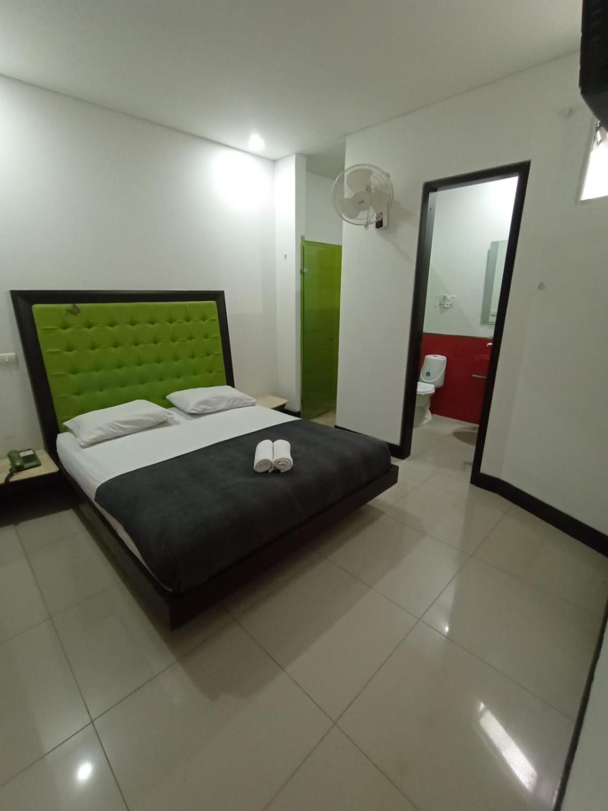 Hotel Spa Laureles Medellín Exteriör bild
